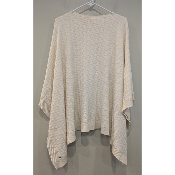 Lululemon Divinity Woven Poncho in Ivory One Size - Picture 3 of 5